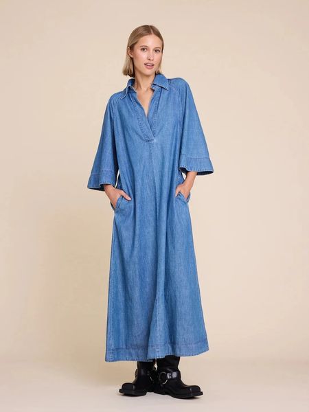 Hovedbilde LINE OF OSLO Momo Denim Dress