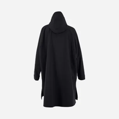 BLÆST ÅLESUND PONCHO DUSTY SVART